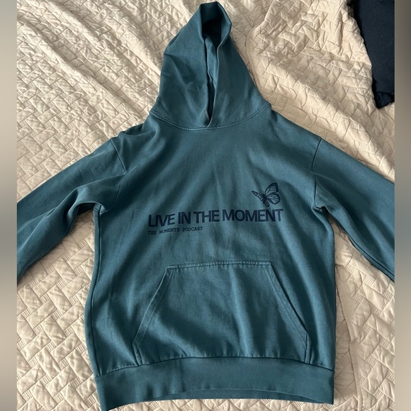 Lexi Hidalgo Moments Podcast Hoodie - Picture 2 of 3